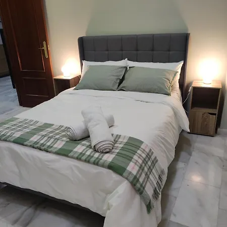 Elegancia Y Confort En El Corazon De Malaga